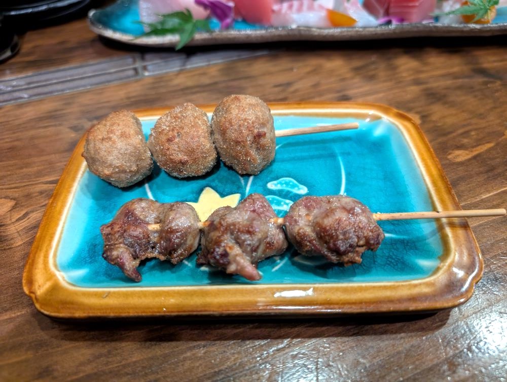 つくね（塩）とハツ